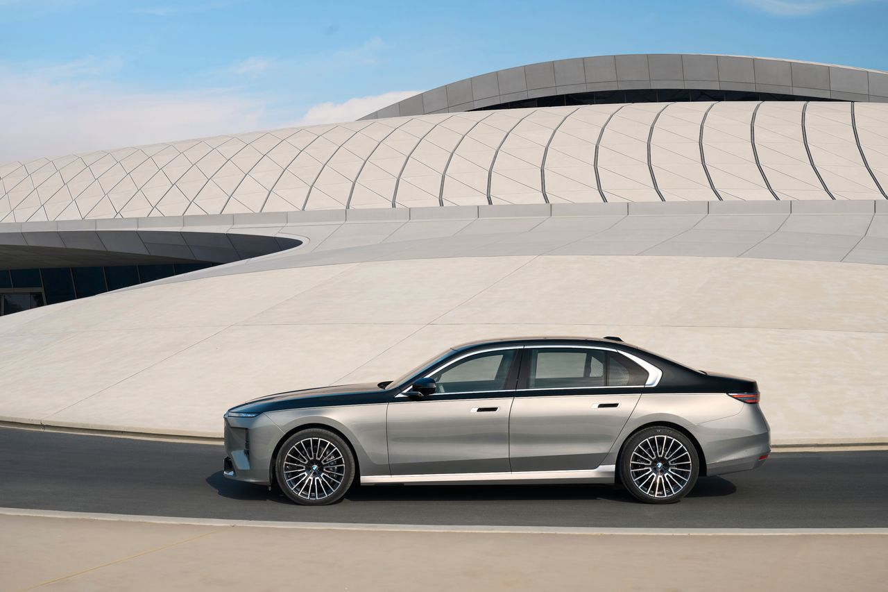 Exterior views of the new 7 Series