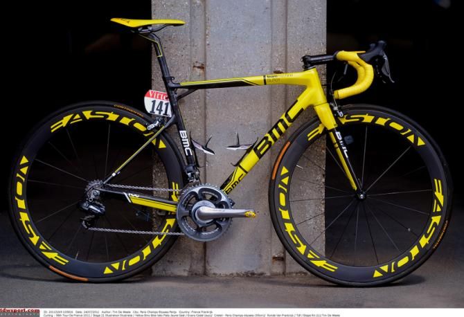 BMC had a special yellow bike for Cadel Evans for the final day stage around the Champs-&Eacute;lys&eacute;es in 2011