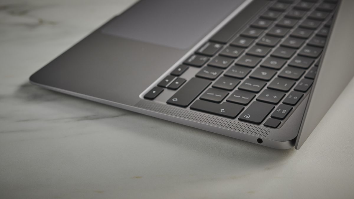 Apple MacBook Air (M1,2020)