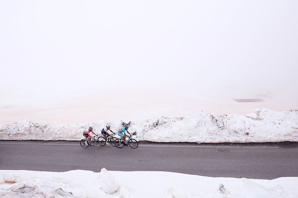 Cycling: 99th Tour of Italy 2016 / Stage 19
Vincenzo NIBALI (ITA)/ Johan Esteban CHAVES RUBIO (COL)/ Steven KRUIJSWIJK (NED) Pink Leader Jersey / Colle Dell 'Agnello (2744m) Mountains / Snow / Landscape /
Pinerolo - Risoul 1862m (162km)/
Giro / &Acirc;&copy; Tim De Waele