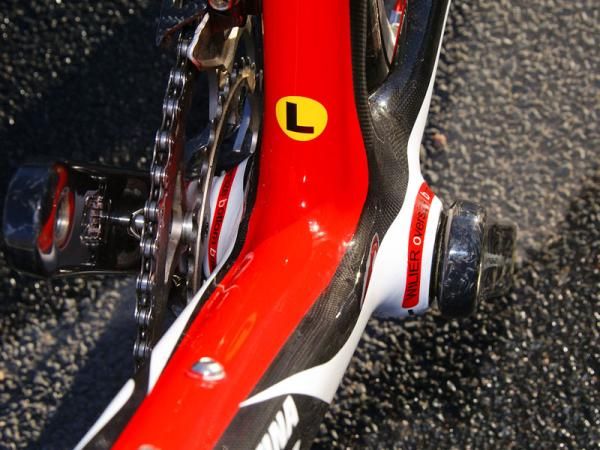 The bottom bracket bearings are further reinforced with carbon but the down tube, chainstays and seat tube don't make full use of the available real estate