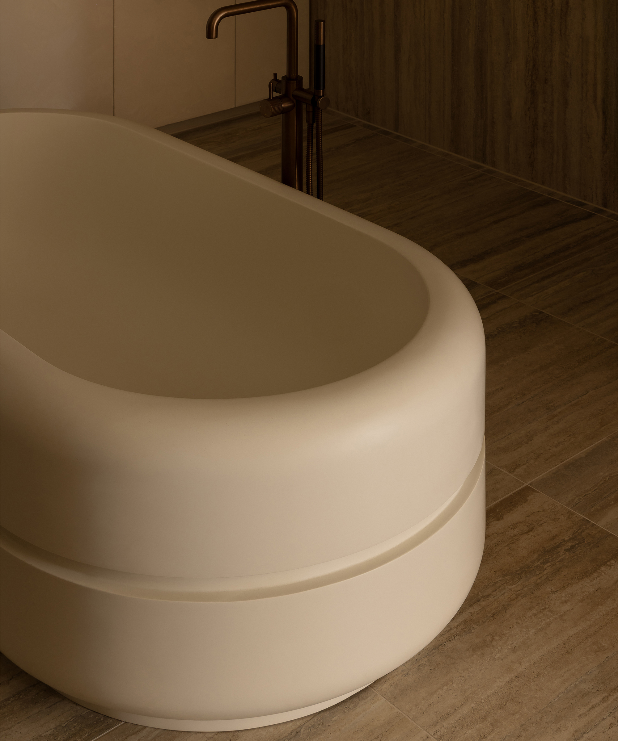 rounded bath