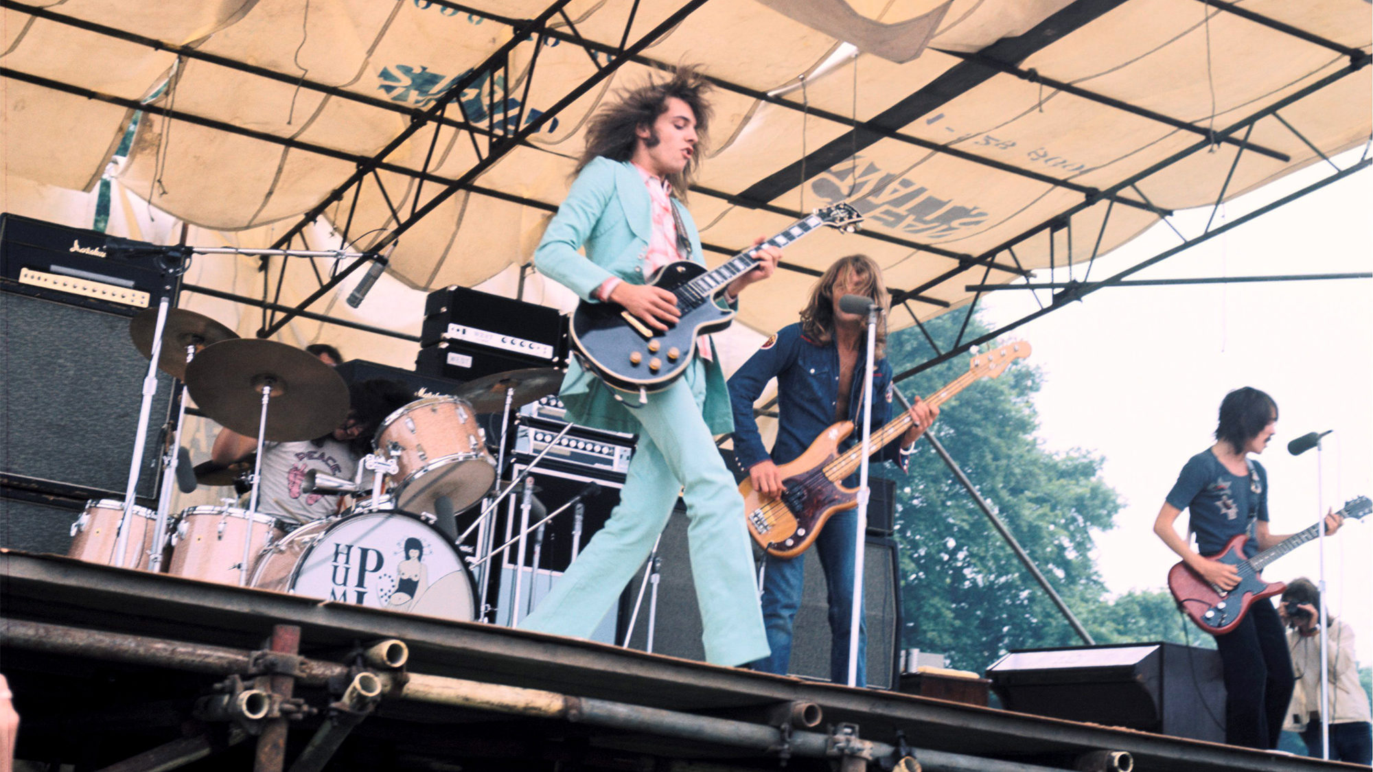 Peter Frampton performs with Humble Pie at London&#039;s Hyde Park, July 3, 1971. (from left) Jerry Shirley, Peter Frampton, Greg Ridley, Steve Marriott.