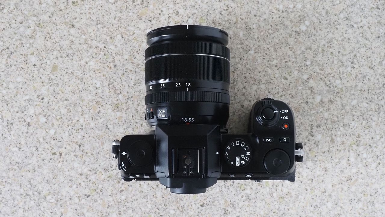 Fujifilm X-S10