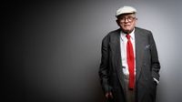 British artist David Hockney poses during a photo session at the Pompidou Centre in Paris, on June 16, 2017. (Photo by Martin BUREAU / AFP via Getty Images)