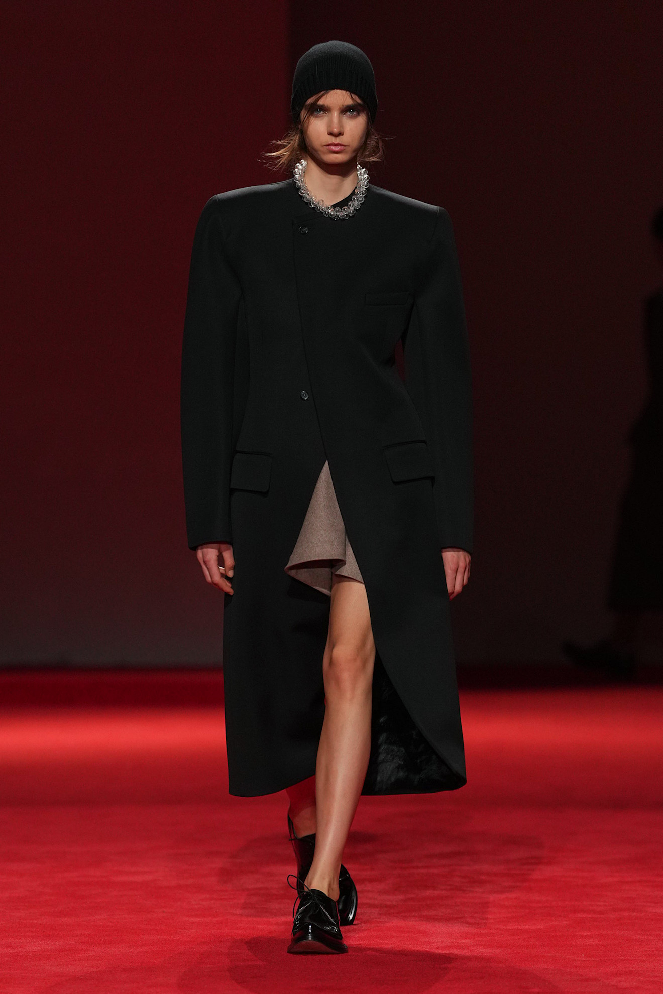 models on the Bottega Veneta Fall 2026 fashion show runway