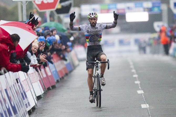 Sven Nys wins the Azencross