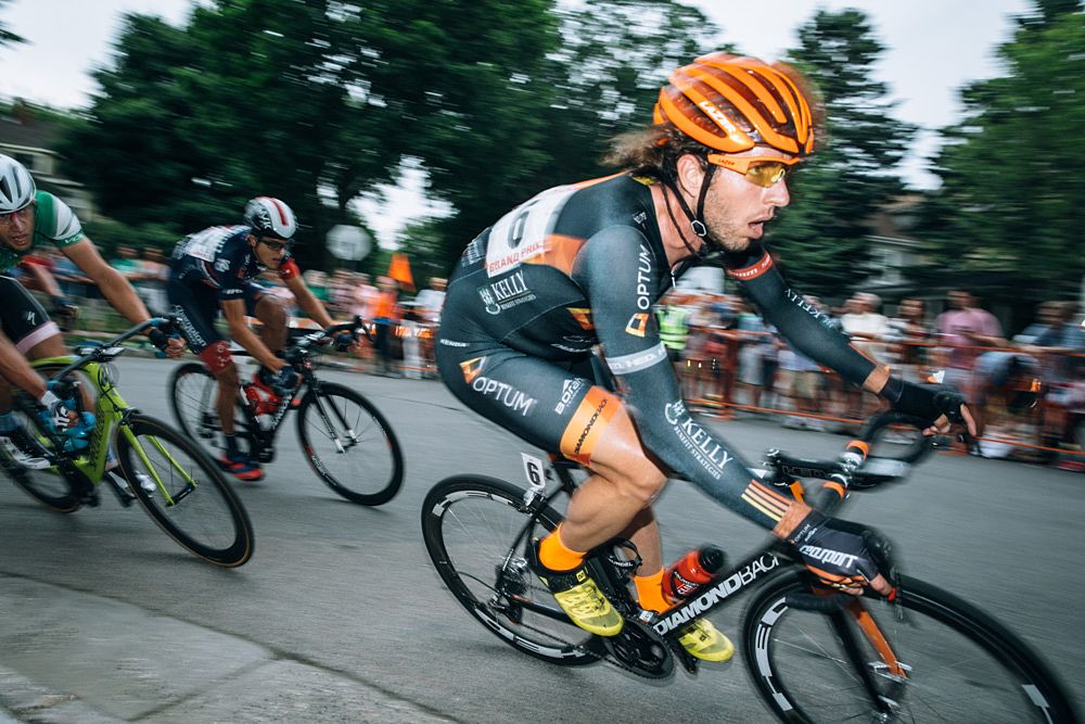 Scott Zwizanski (Otpum) leads the peloton