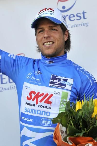Bert De Backer (Skil - Shimano) earned the blue jersey for leading the sprint classification.