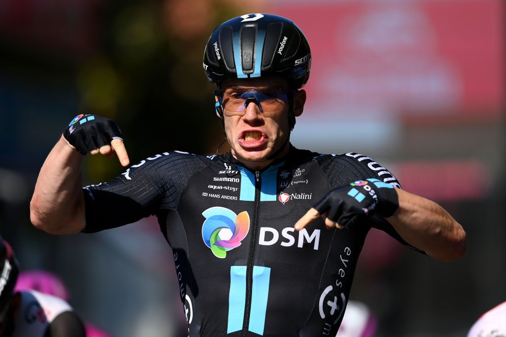 REGGIO EMILIA ITALY MAY 18 Alberto Dainese of Italy and Team DSM celebrates at finish line as stage winner during the 105th Giro dItalia 2022 Stage 11 a 203km stage from Santarcangelo di Romagna to Reggio Emilia Giro WorldTour on May 18 2022 in Reggio Emilia Italy Photo by Tim de WaeleGetty Images
