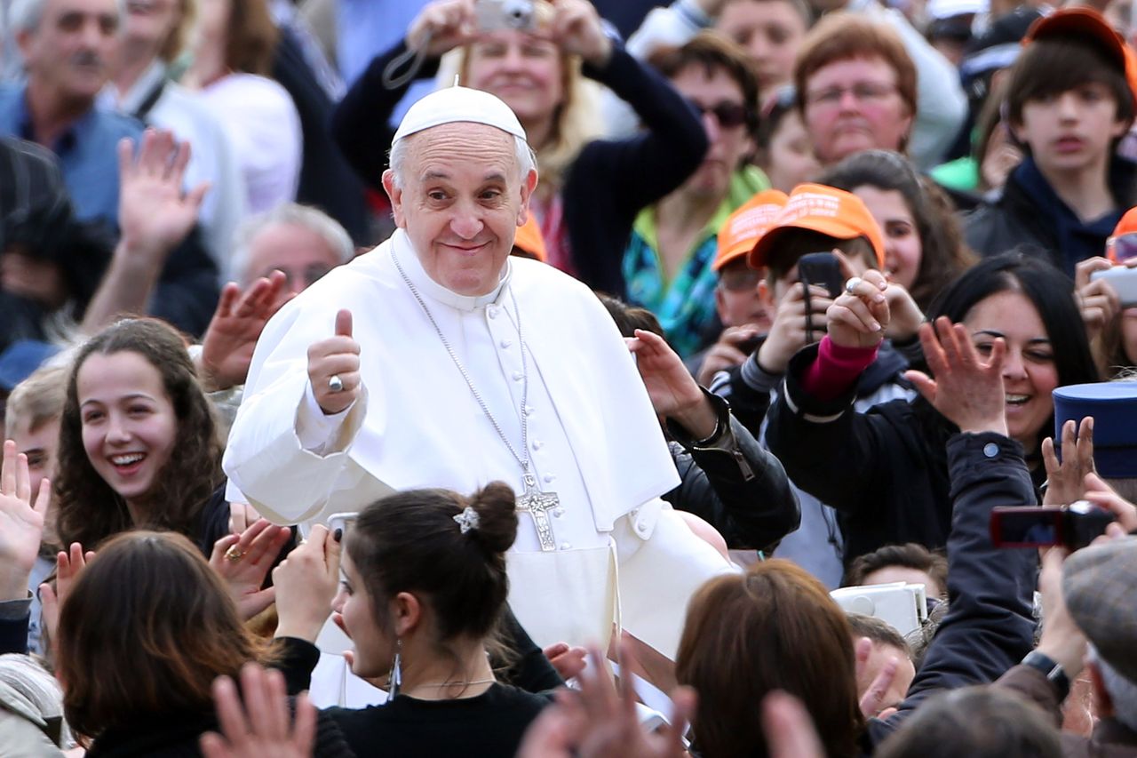 The Pope&amp;#039;s new tabloid encourages you to live your best life