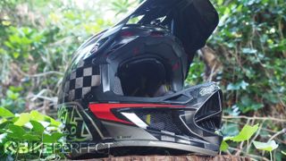 Troy Lee Designs D4 Carbon Helmet