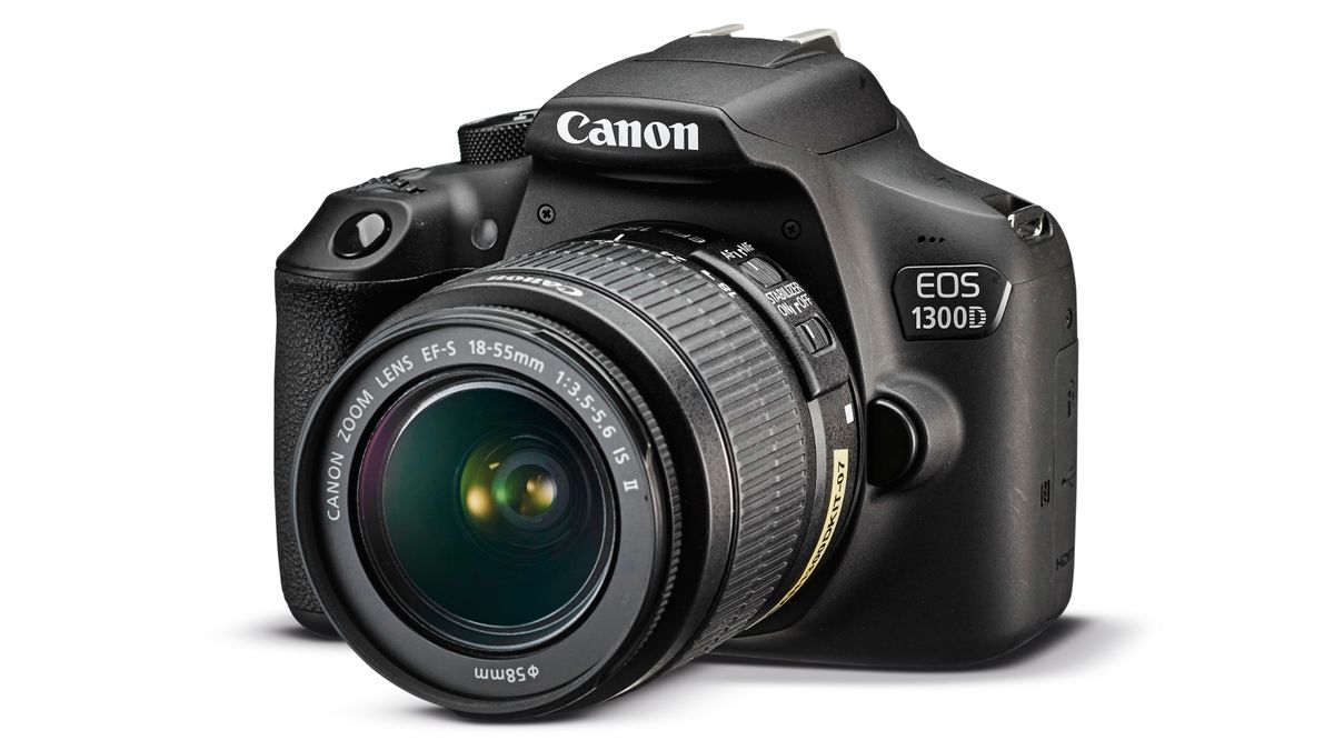 Canon EOS 1300D vs Nikon D3400: Which one should you buy? | Digital ...