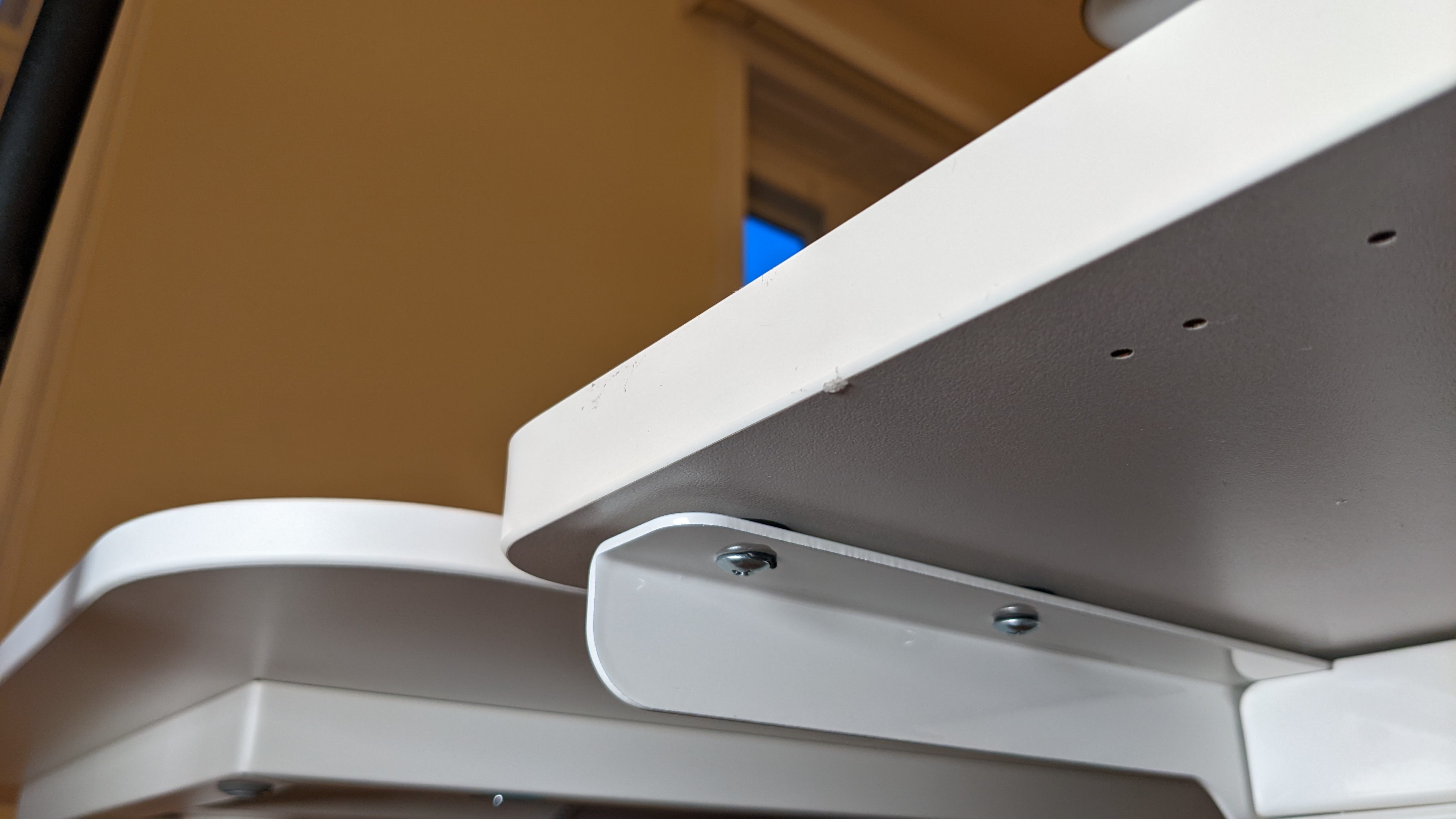 FlexiSpot E8