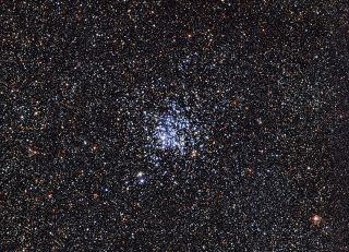 This stunning image of the Wild Duck Cluster by the ESO’s La Silla Observatory reveals the beauty of one of the most star-rich open clusters.