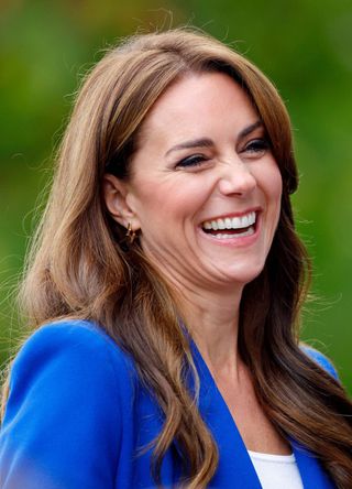 Kate Middleton wearing Issy Star earrings