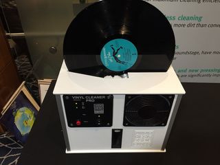 Audio Desk Pro vinyl cleaner
