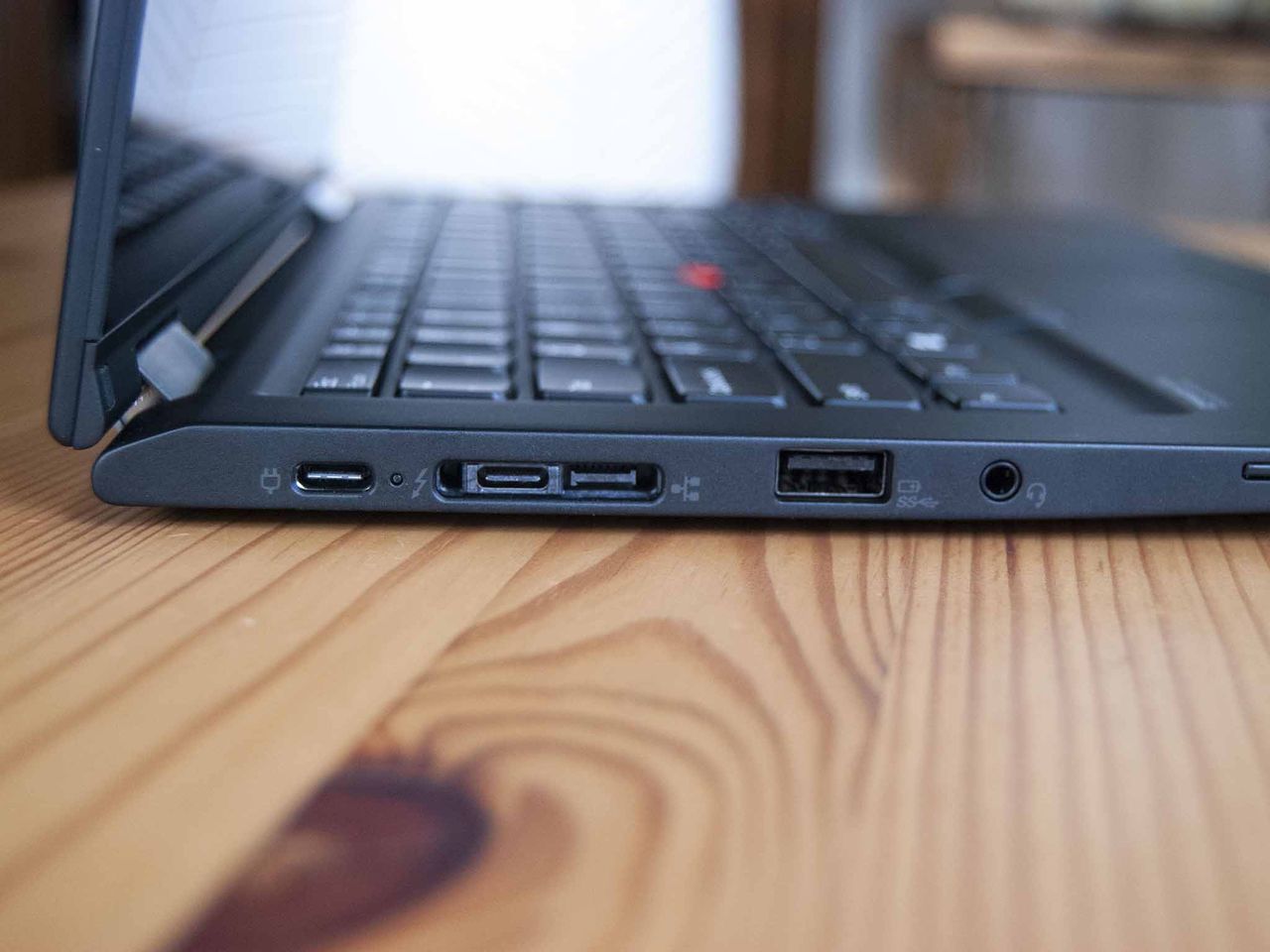 Lenovo ThinkPad X13 Yoga