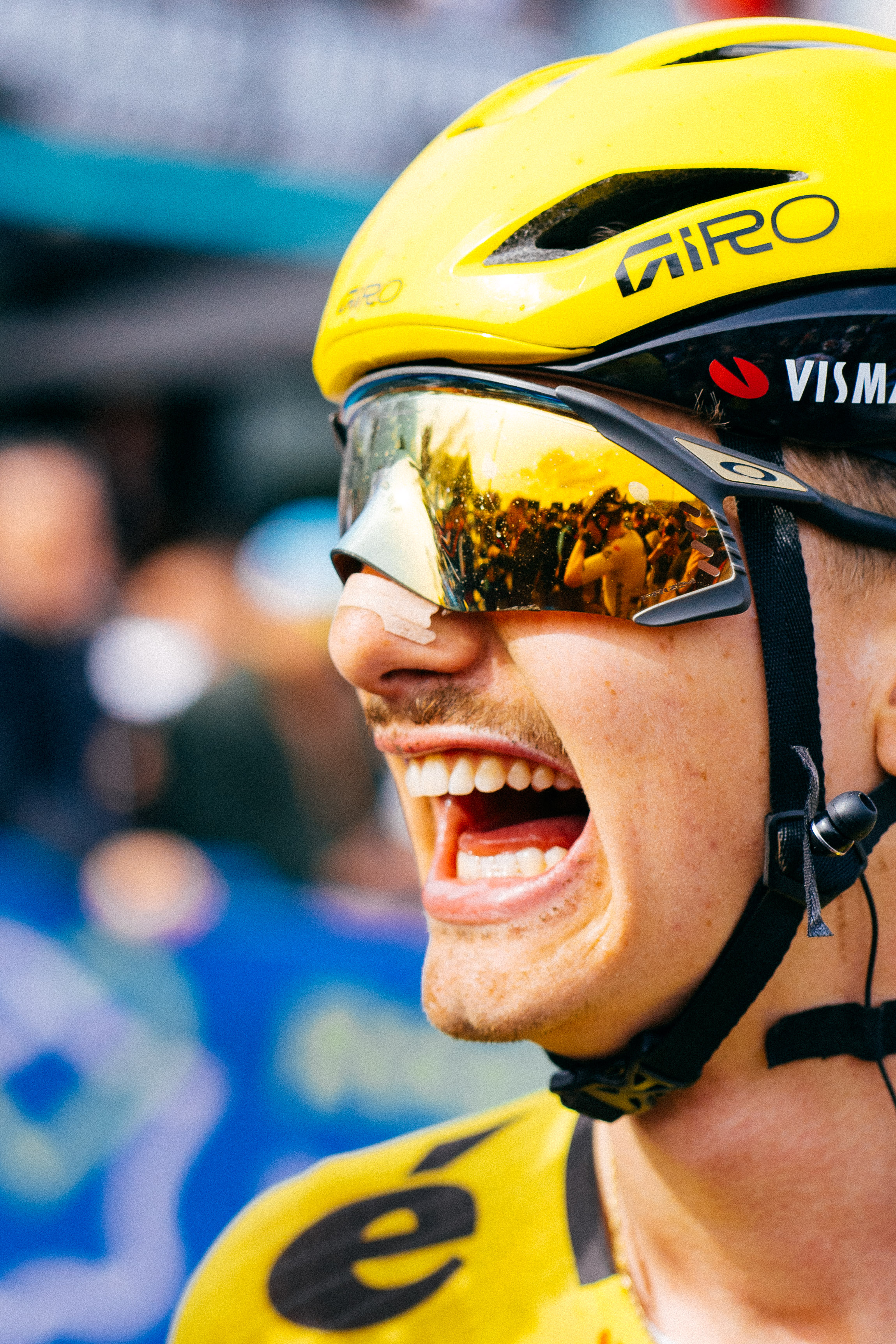 Los corredores de la París-Roubaix en la meta