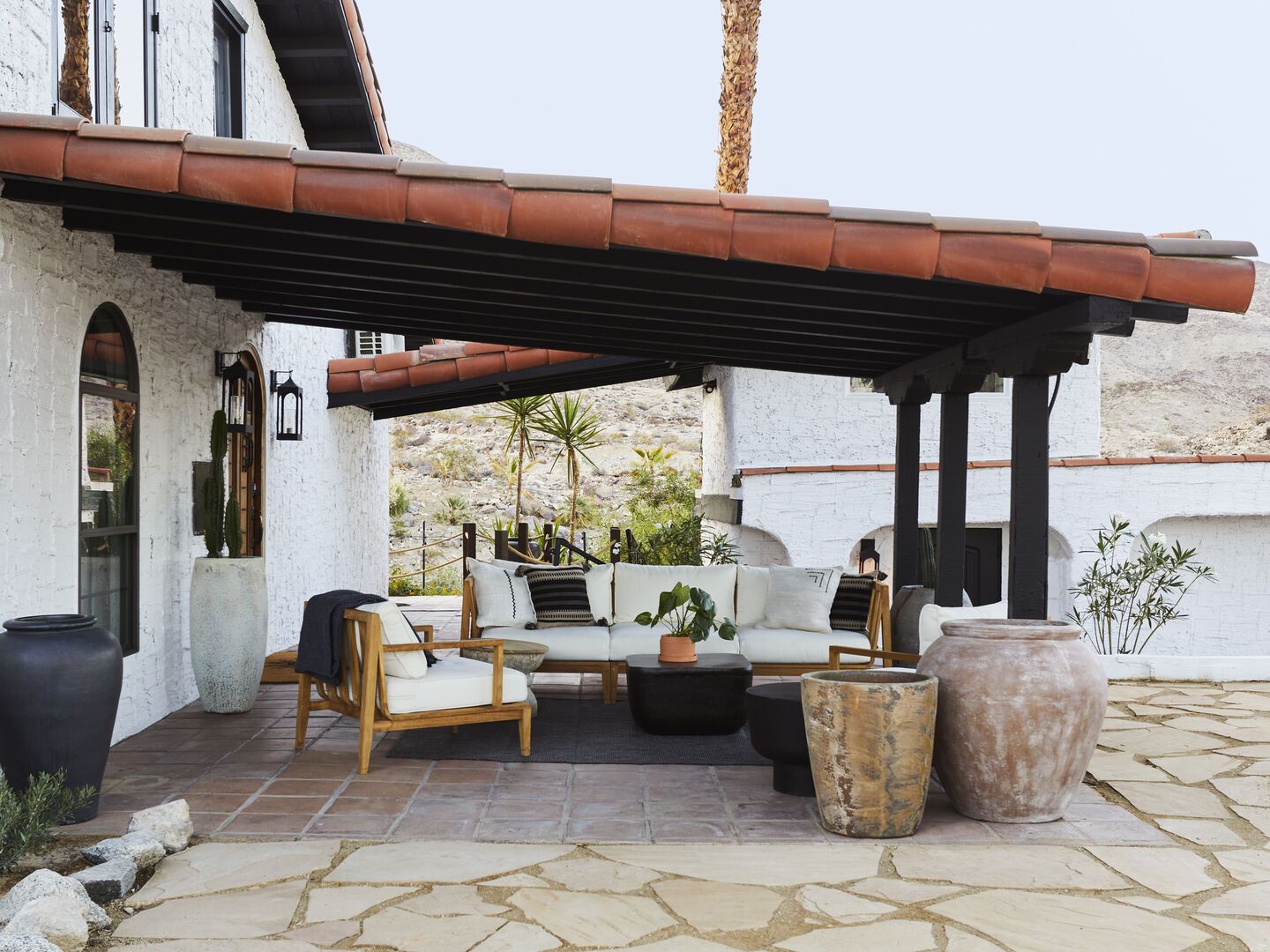outdoor living room at casa tierra