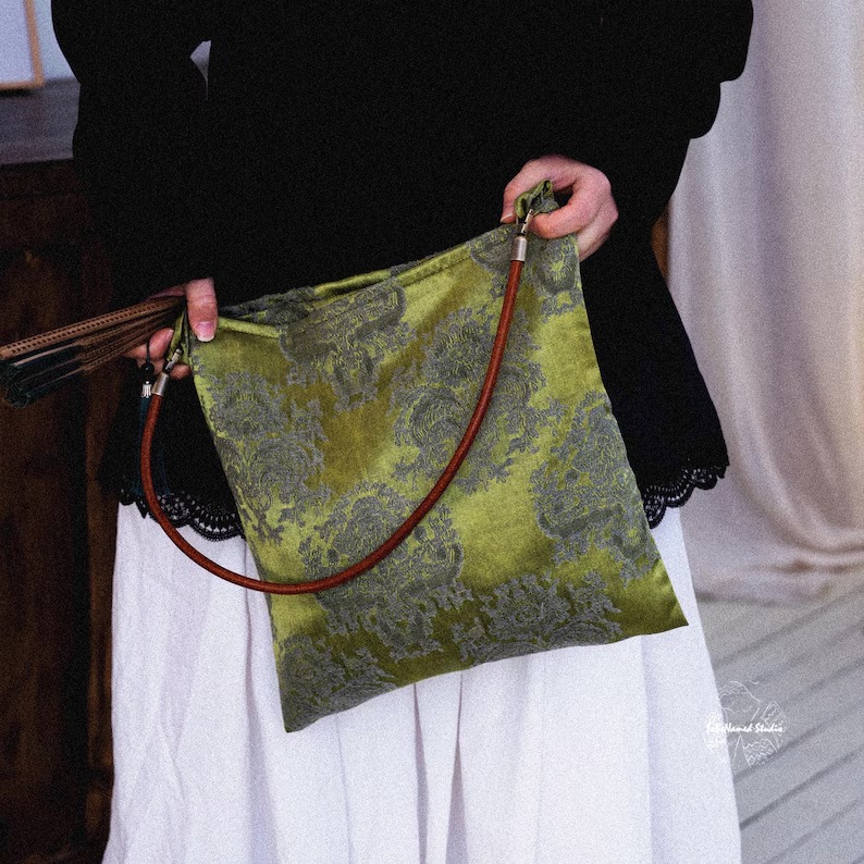 Empress Jade, Choinoiserie Shoulder Bag