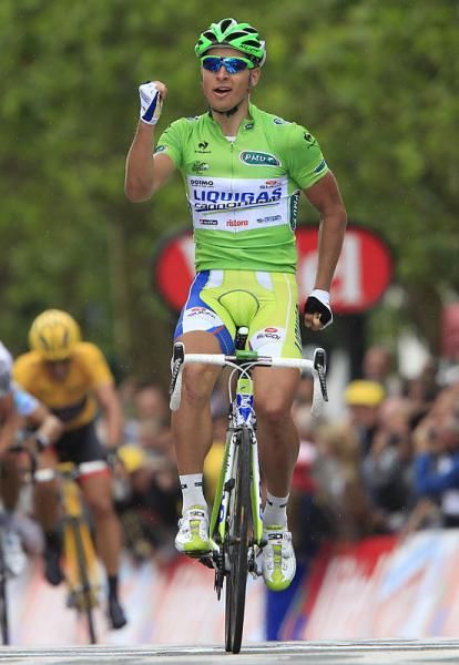 Tour shorts: Are Sagan's salutes supercilious? | Cyclingnews