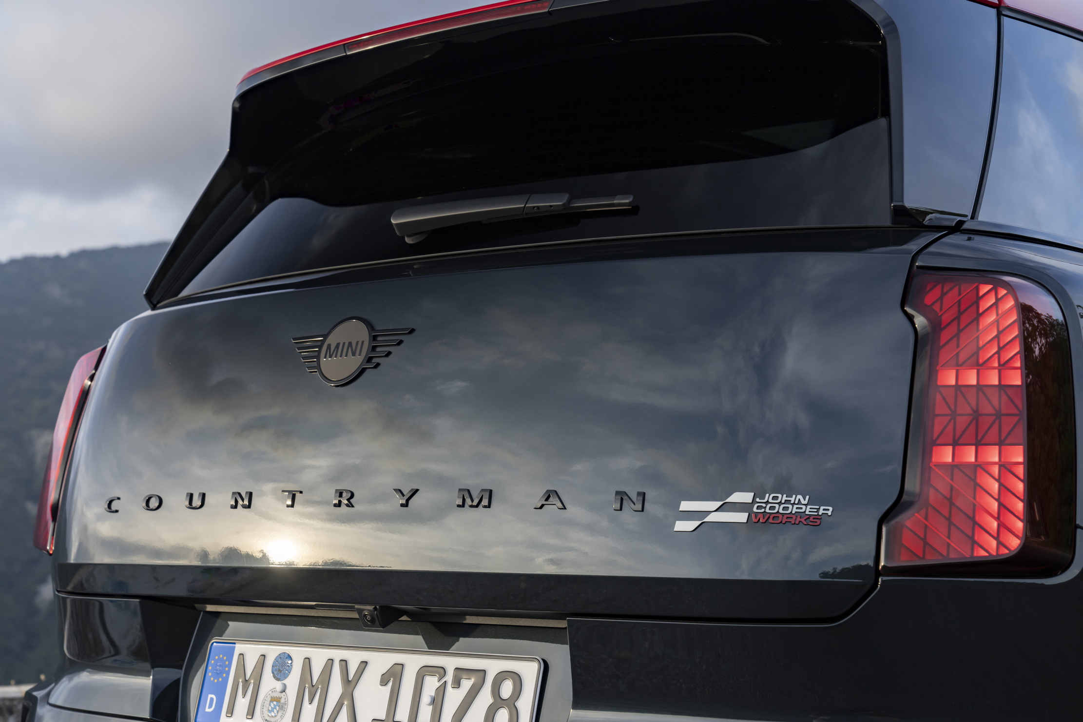 Images of the Mini Countryman JCW