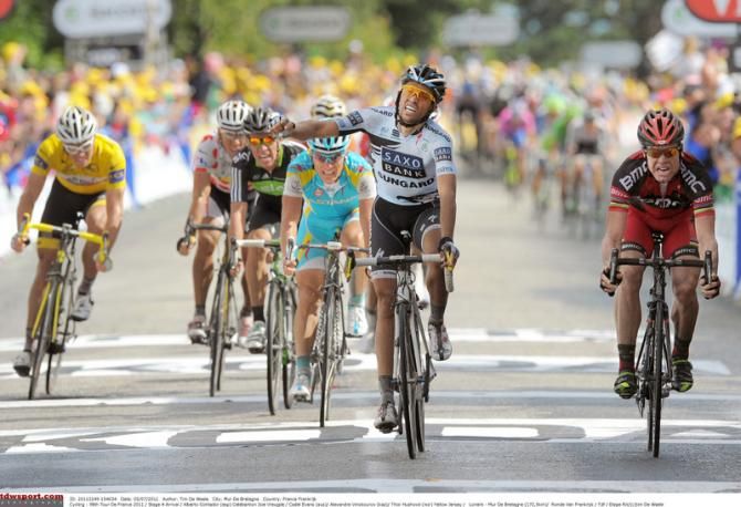 Alberto Contador thought he'd won the stage and celebrated his ghost win