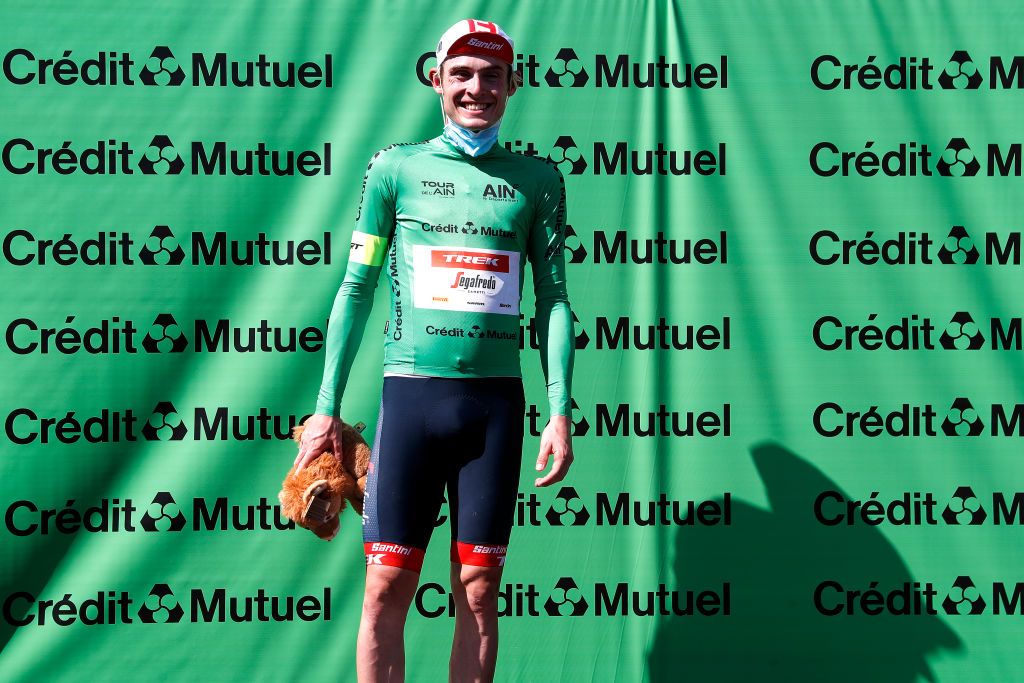 LAGNIEU FRANCE AUGUST 10 Mattias Skjelmose Jensen of Denmark and Team Trek Segafredo celebrates at podium as Green Points Jersey winner during the 34th Tour de lAin 2022 Stage 2 a 144km stage from SaintVulbas to Lagnieu TDA22 on August 10 2022 in Lagnieu France Photo by Bas CzerwinskiGetty Images
