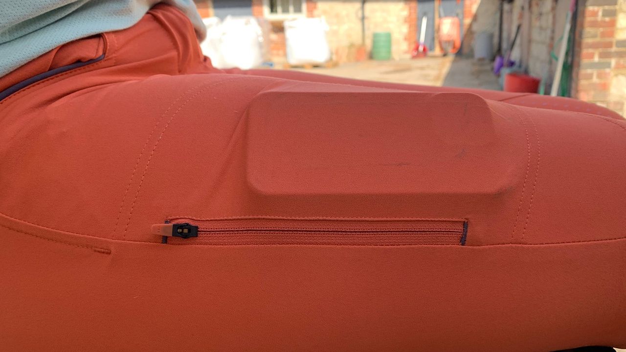 Phone pocket on the Decathlon 580 Light Jodhpurs