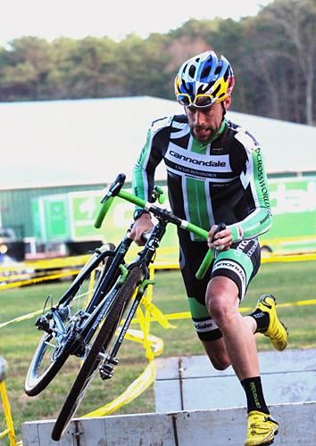 Tim Johnson (Cannondale-Cyclocrossworld) may be the fastest runner in the race.