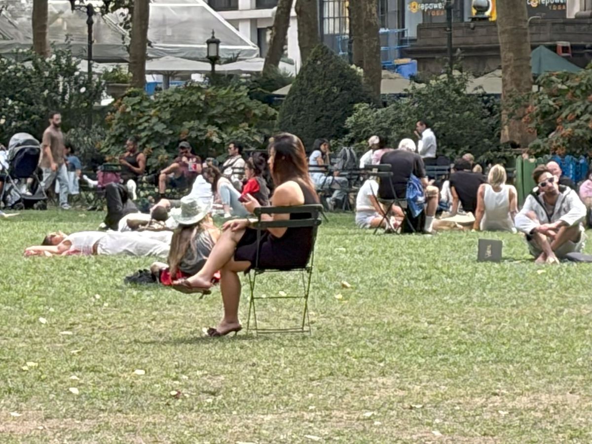 Apple iPhone 17 zoom test sample.
