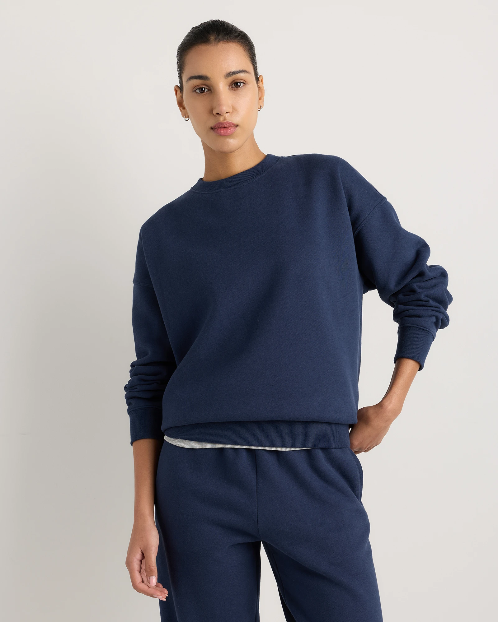 Everyday Fleece Crew in Washed Deep Navy