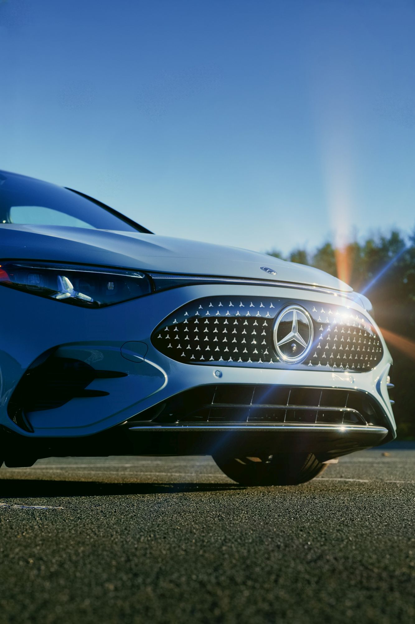 Mercedes-Benz CLA 250+ - Google Gemini و انسان