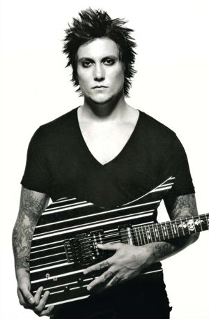 Synyster Gates Talks Chops and A7X's New 'Nightmare