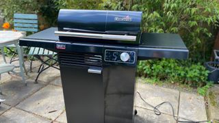 Char-Broil Smart-E electric grill in reviewer's garden