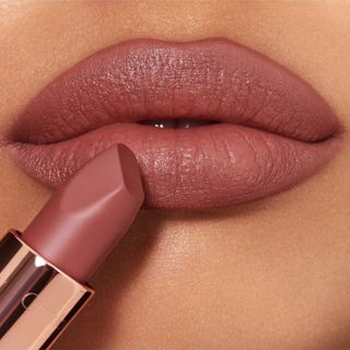 Charlotte Tilbury Matte Revolution Lipstick in Supermodel 