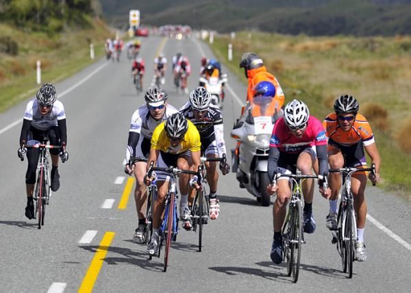 The peloton is in pieces after the climb of Gorge Hill.