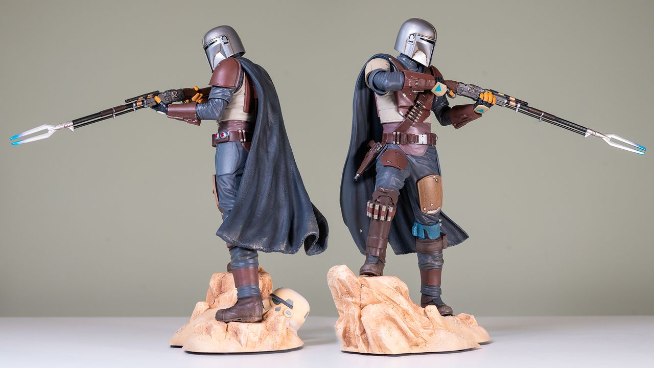Side views of the Gentle Giant Mandalorian 1:7 scale statue