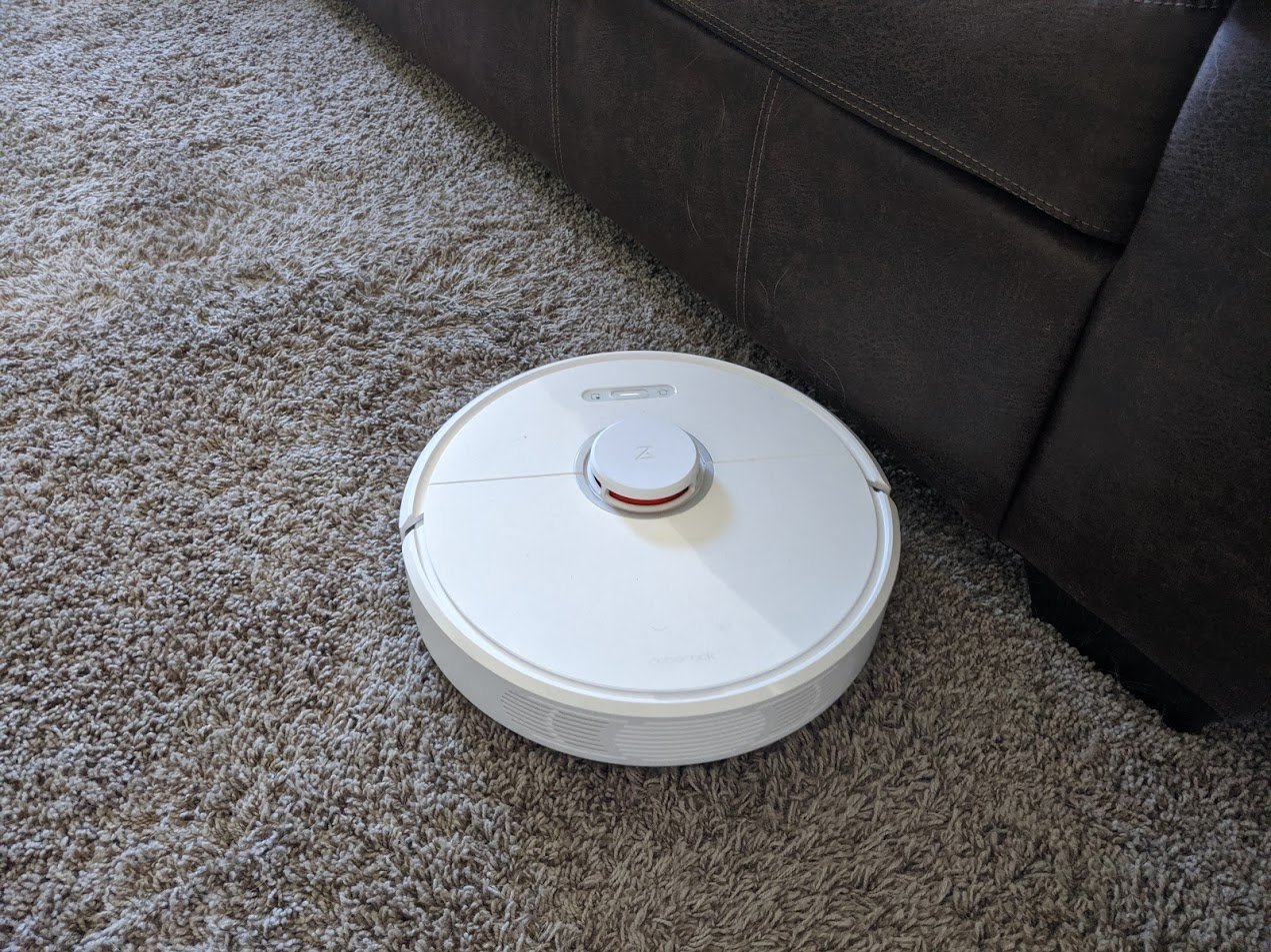 Roborock's S6 MaxV robot vacuum is too smart to do the dirty work