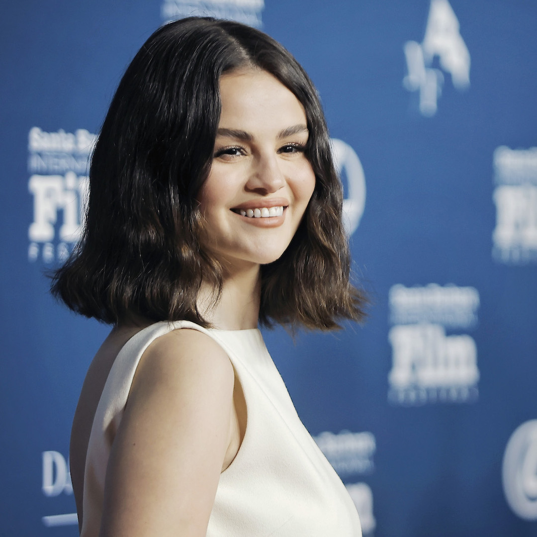 Selena Gomez with a lob hairstyle