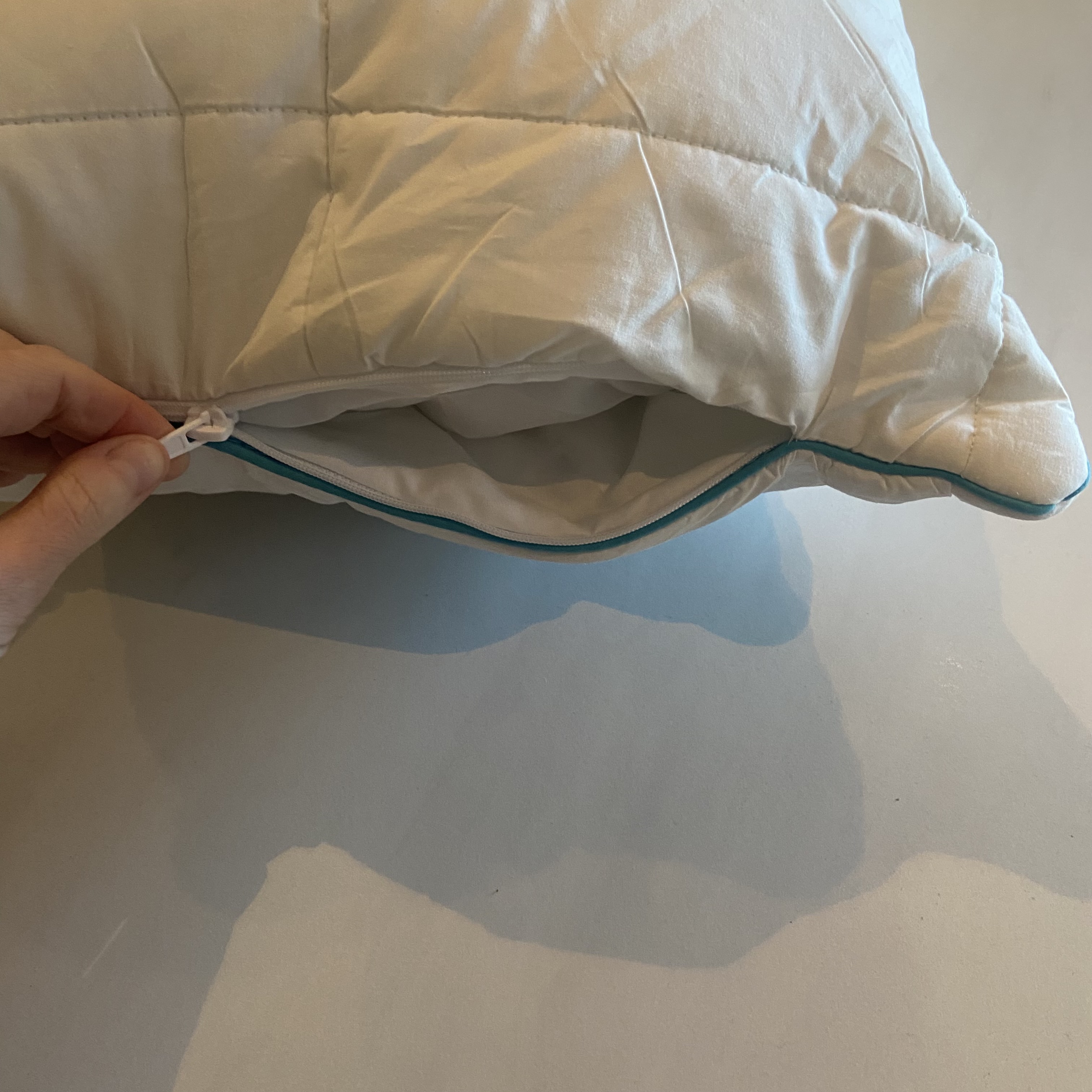Simba AeroDown pillow testing