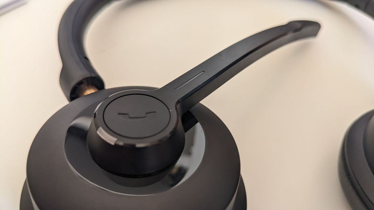 The Creative Chat Wireless headset during our review