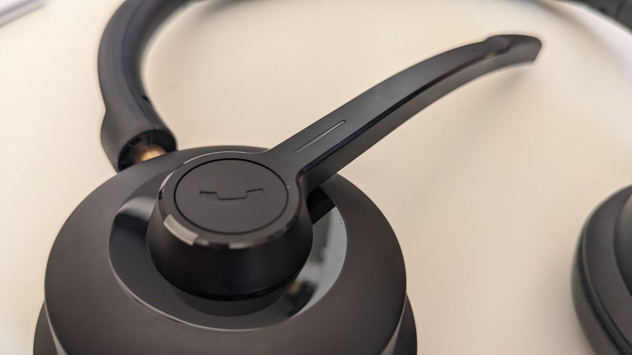 The Creative Chat Wireless headset during our review