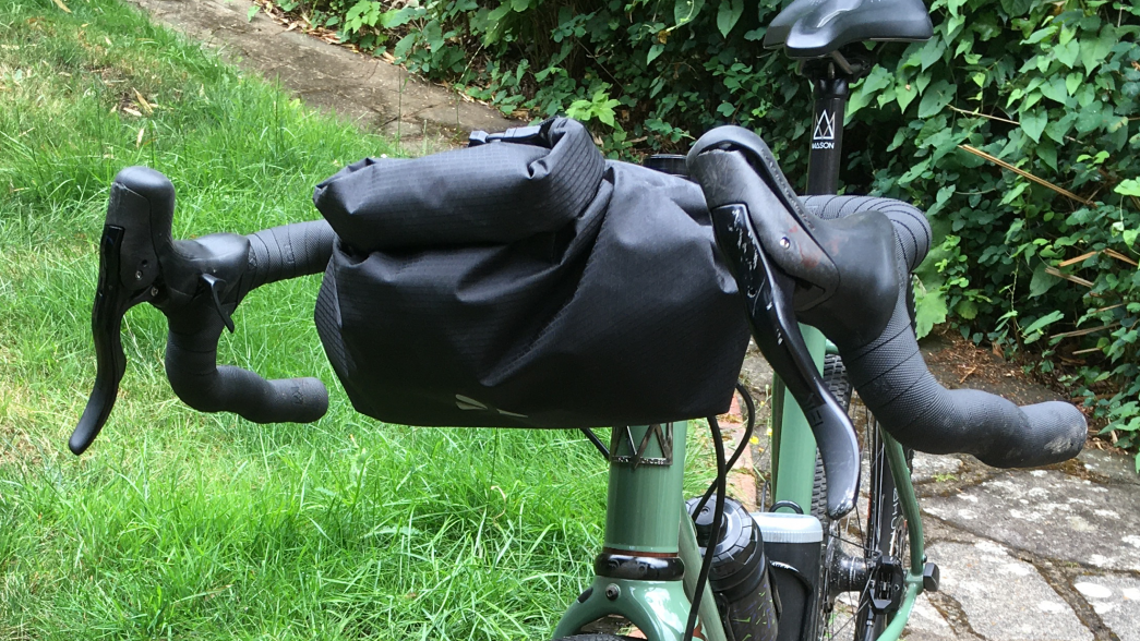 Vaude Aqua Box Light Bar Bag attached to a bike