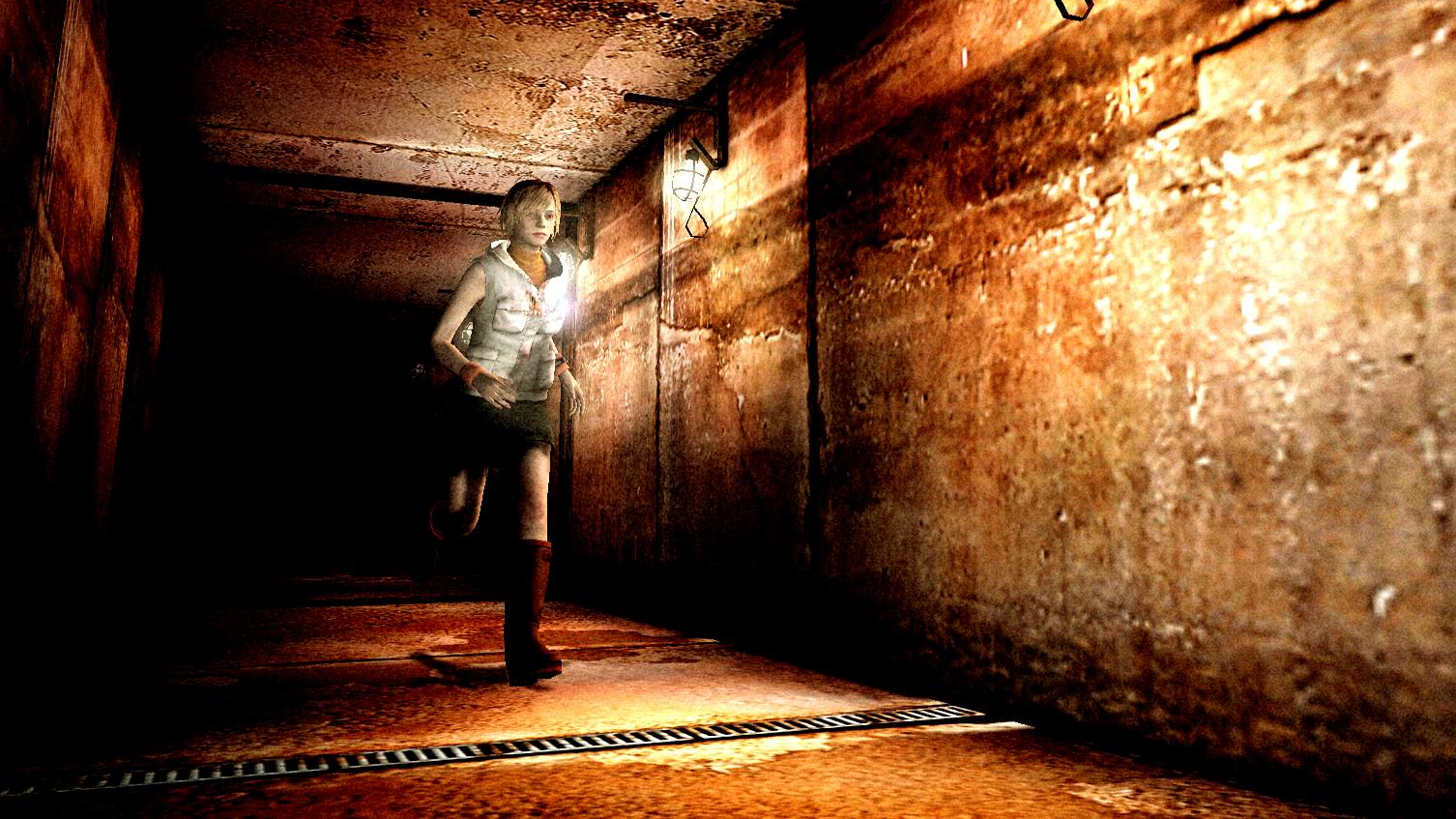 Silent Hill 3's Heather Mason running down a creepy corridor
