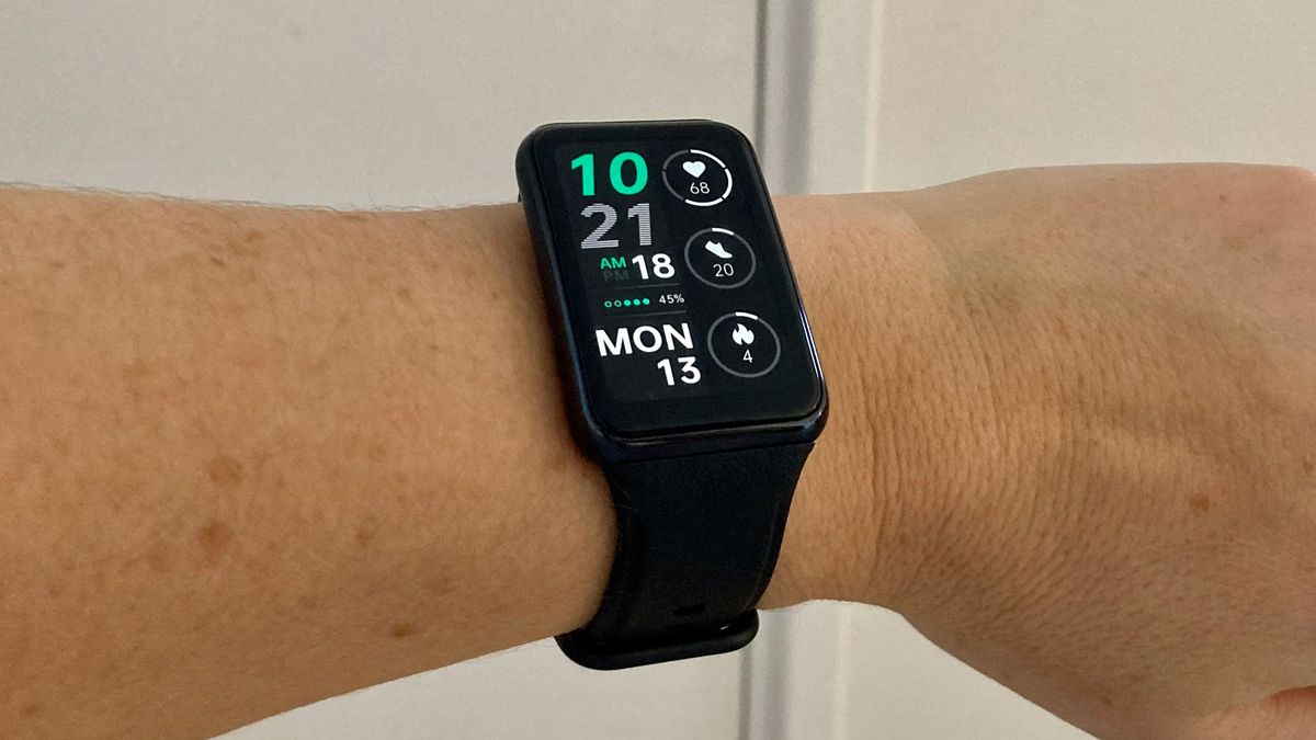 OPPO Watch Free review - Light On Weight, Not On Function
