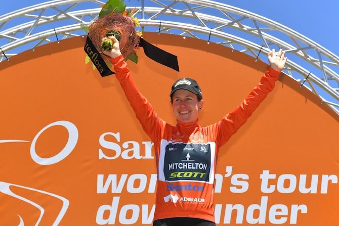 Amanda Spratt (Mitchelton-Scott) leads the race overall after stage 3