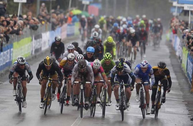 Matthew Goss (Orica- GreenEDGE) wins the second stage of Tirreno Adriatico