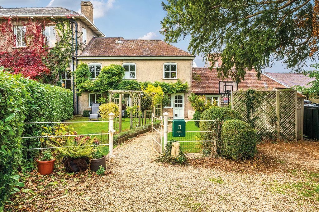 Properties for sale for around &pound;500,000: The Cottage, Saul Lodge, Arlingham Road, Saul, Gloucester